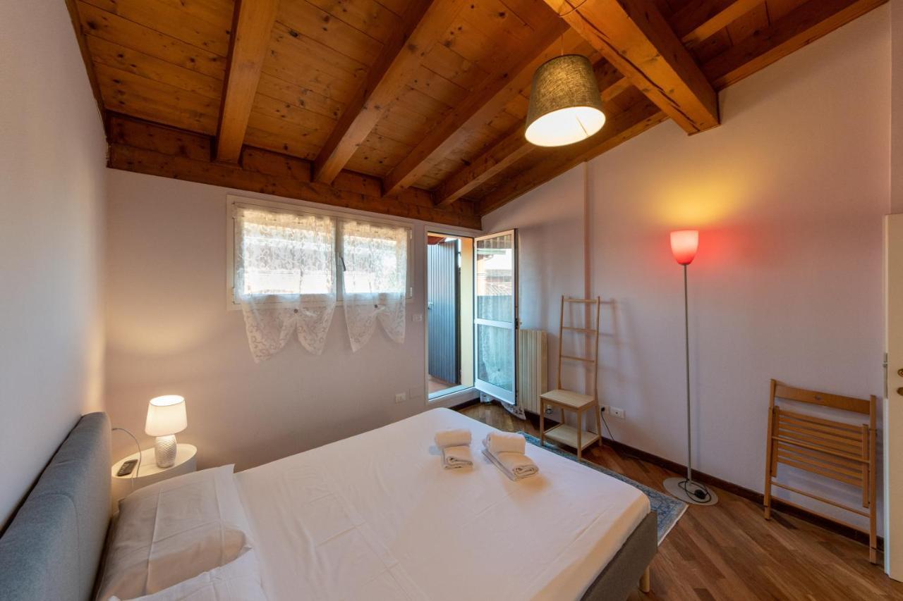 Housmart Tovaglie 9 Int. 6 Apartment Bologna Bagian luar foto